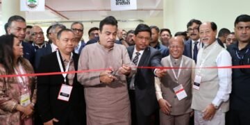 Gadkari unveils large roadwork packages