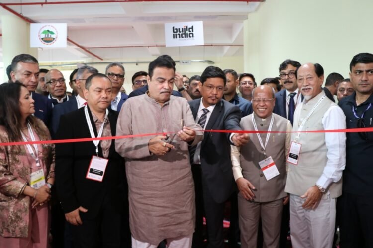 Gadkari unveils large roadwork packages