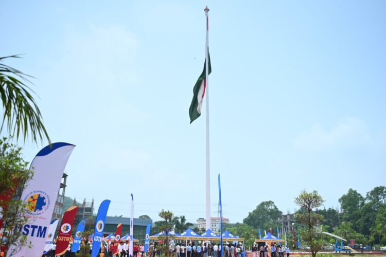 Meghalaya’s tallest tricolour installed at USTM