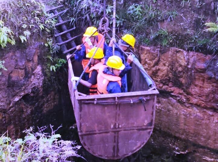 SDRF recover body from EJH coal mine after 6-day operation