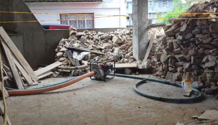 5 workers die of suffocation while cleaning water tank