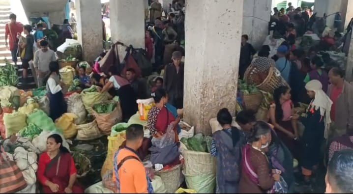 Acting Syiem flags congestion, poor sanitation in Ïewduh