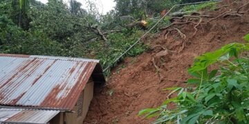 Landslide victims receive aid