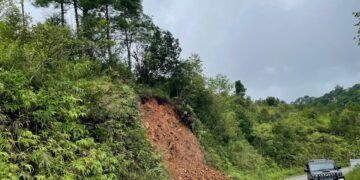 Minor landslides hit Umiam Damsite Road, IMD warns of more rain