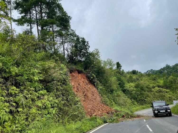 Minor landslides hit Umiam Damsite Road, IMD warns of more rain