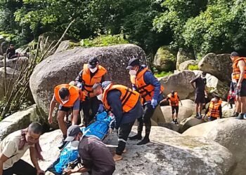SDRF retrieves body of a missing person from Wahniangleng River
