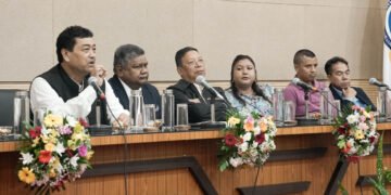 Speaker encourages youth to participate in public life