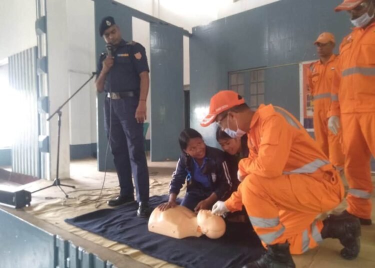 Students given training in lifesaving techniques