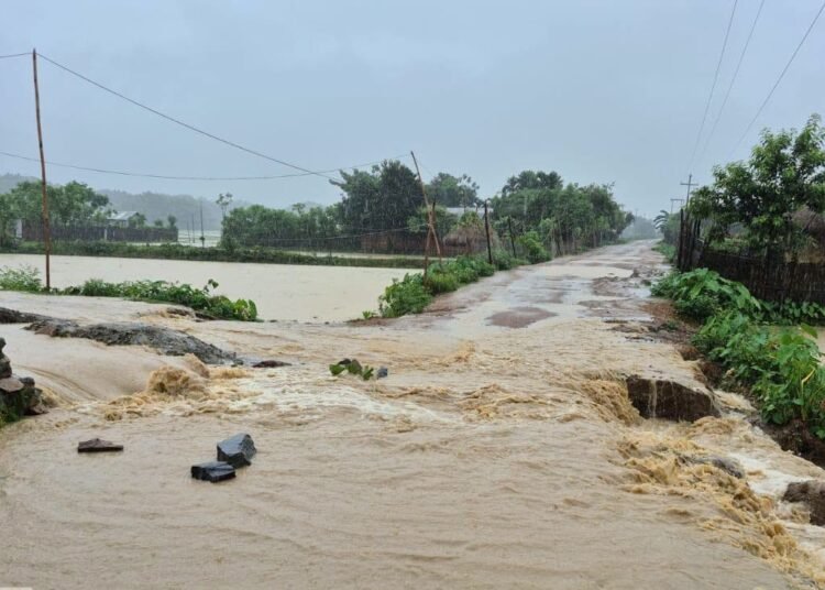Monsoon rain batters roads across SWGH, round-the-clock control room activated