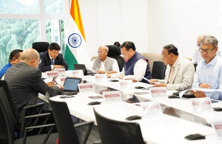 Cabinet approves new EV policy with Rs 25,000 incentive for buyers
