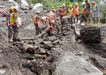 Nepal toll reaches 788 fears of more floods grow; over 2,500 still missing