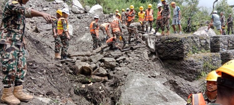 Nepal toll reaches 788 fears of more floods grow; over 2,500 still missing