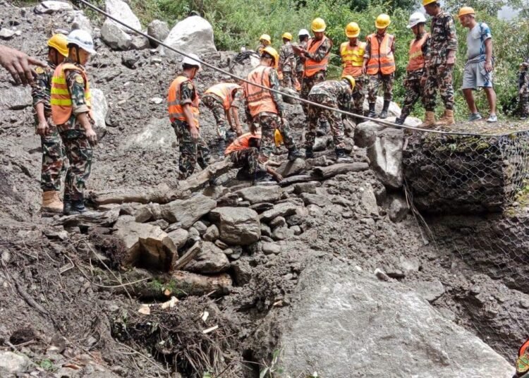 Nepal toll reaches 788 fears of more floods grow; over 2,500 still missing