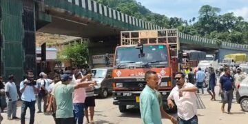 Assam cab operators suspend blockade against Meghalaya vehicles