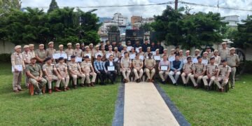 EKH police felicitate Good Samaritans, honour traffic staff