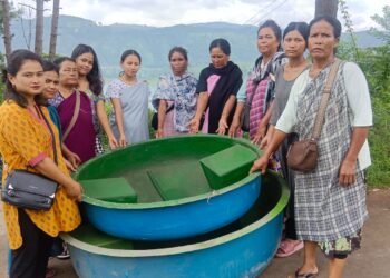 ICAR-CIFRI distributes coracles to women fishers at Umiam