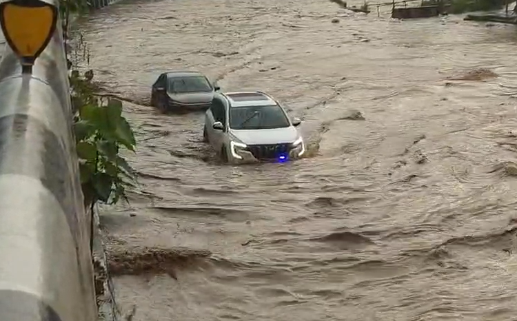Jorabat waterlogged again, NH-6 traffic hit