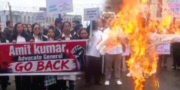Lawyers hit the streets to up pressure for Advocate General’s removal