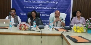 Minister calls for stronger media-admin partnership to take schemes to last mile