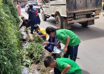 Nongmensong Dorbar Sec School holds cleanliness drive