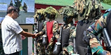 Himanta visits Assam Regiment HQ in Shillong, honours soldiers