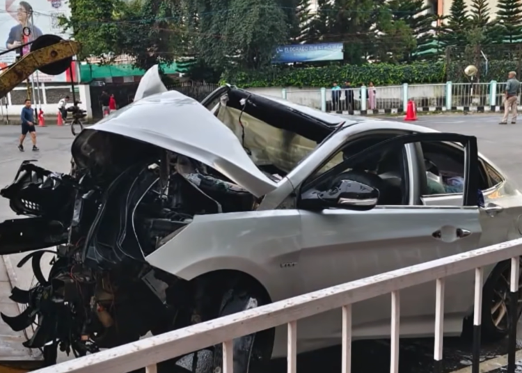 5 injured after car slams into wall at Dhankheti