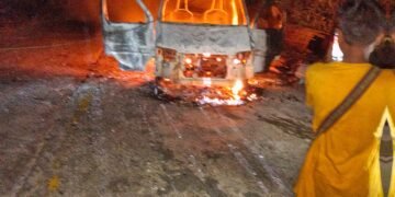 11KV wire snaps onto moving car in EJH, driver charred to death