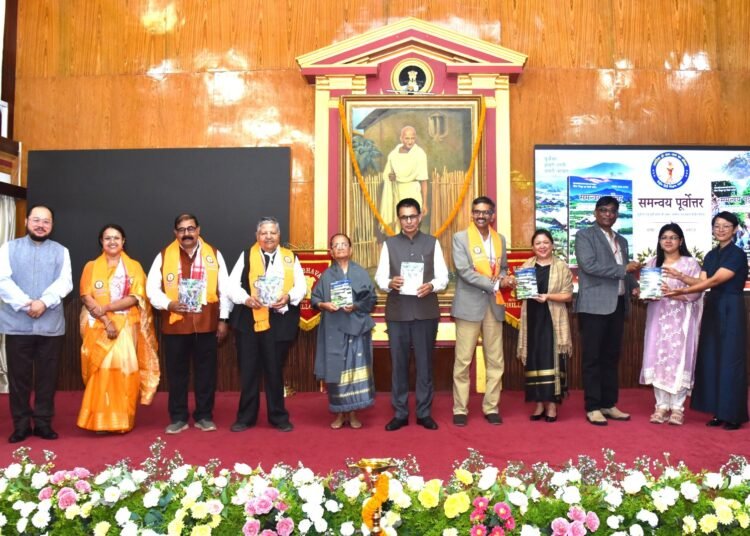 Hindi Diwas celebrated at Lok Bhavan