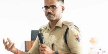 Traffic ASP hit by speeding scooty, critical; KSU link suspected