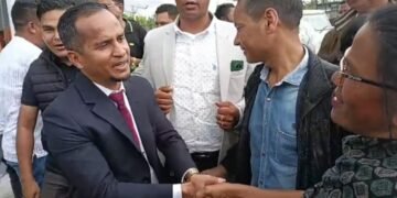 Kyrmen puts choice of party in supporters’ hands