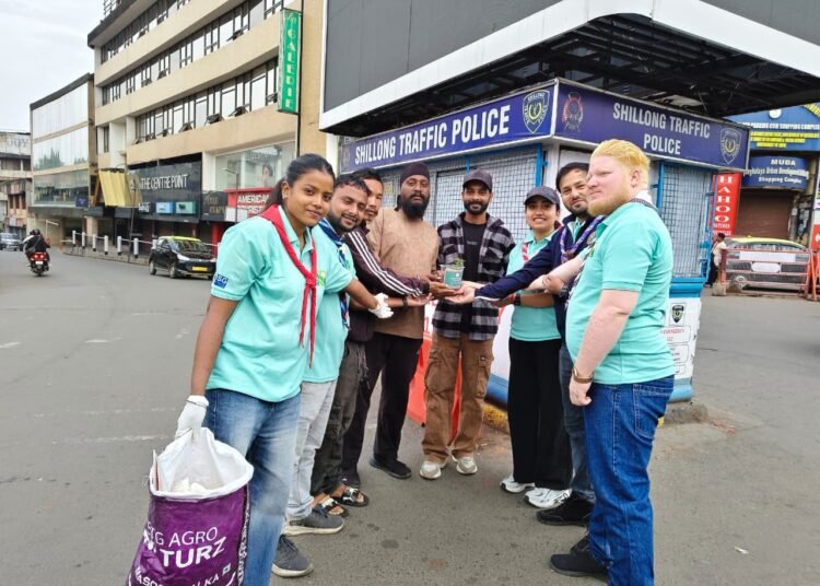 Scouts & Guides hold cleanliness walk, honours drivers in City