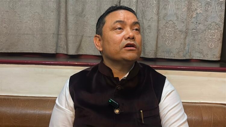 Sniawbhalang happy where he is; won’t join BJP for CM’s chair