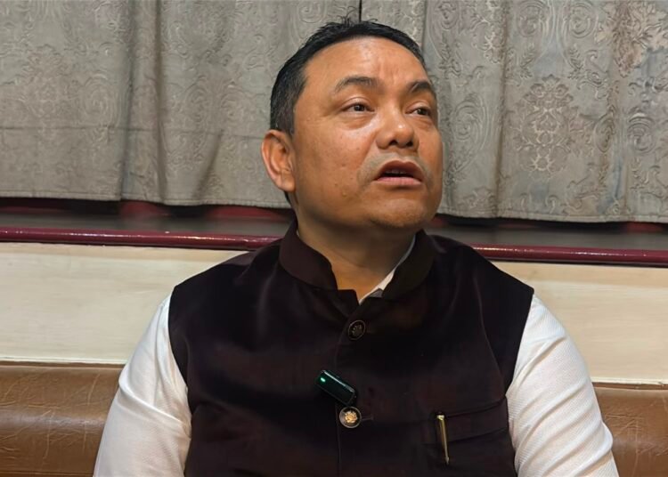 Sniawbhalang happy where he is; won’t join BJP for CM’s chair