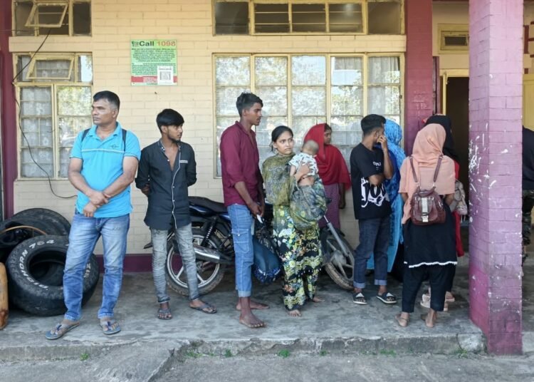 WJSU nabs 11 Bangladeshis, 1 broker near Dawki