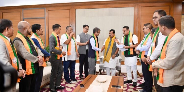 Rebel MLA demands ‘doable’, says Hek
