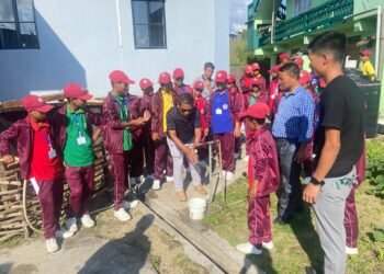 JJM exposure visit takes Mawkyrwat students from source to tap