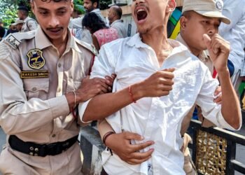 Over hundred people gather in front of Assam Secretariat to press for ‘justice for Zubeen’